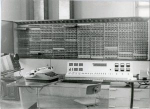 Първият български компютър Витоша от 1962