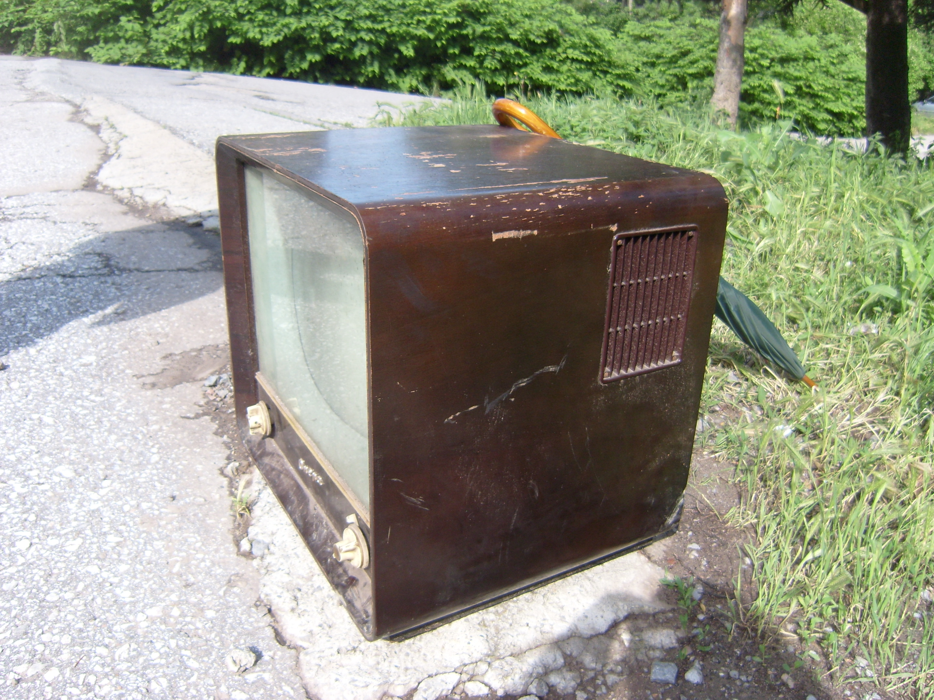 първият-български-телевизор