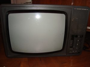 Телевизор Велико Търново 84 + схема и сервизно описание