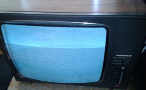 черно-бели-телевизори (3)