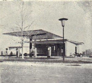 Стара бензиностанция край Несебър